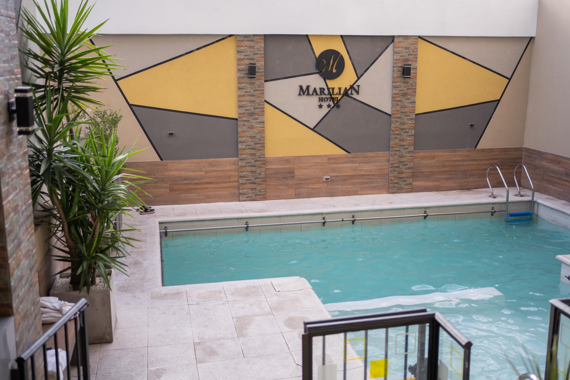 Vista Piscina Hotel Marilian