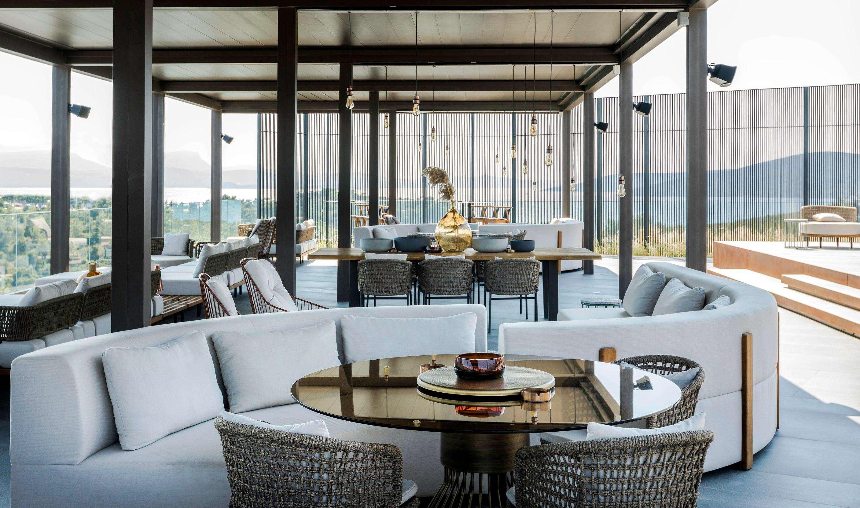 Bar/Salón Lujo Art &Joy