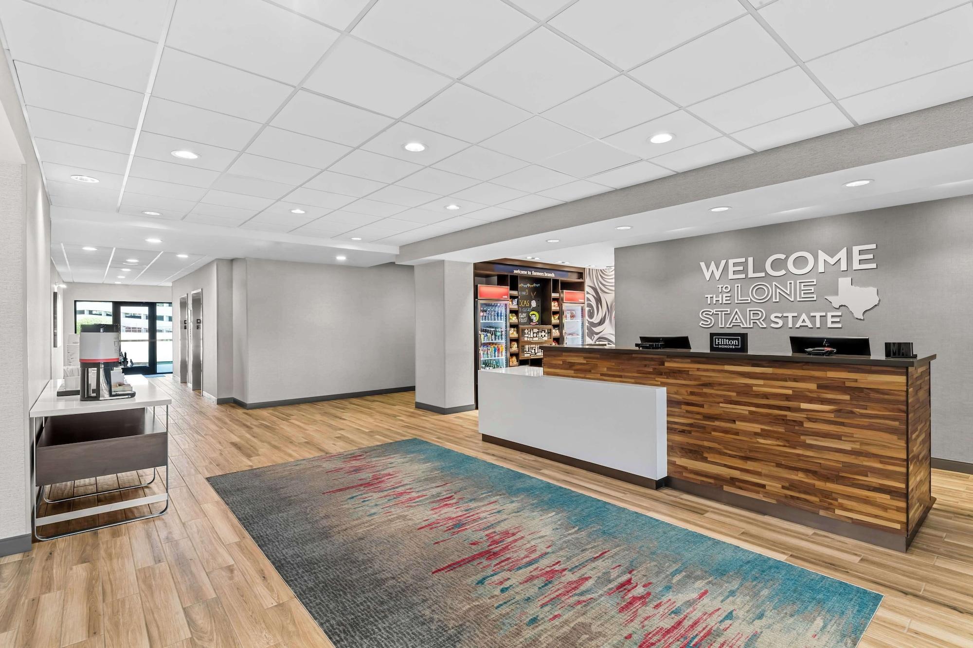 Vista Lobby Hampton Inn & Suites Farmers Branch Dallas