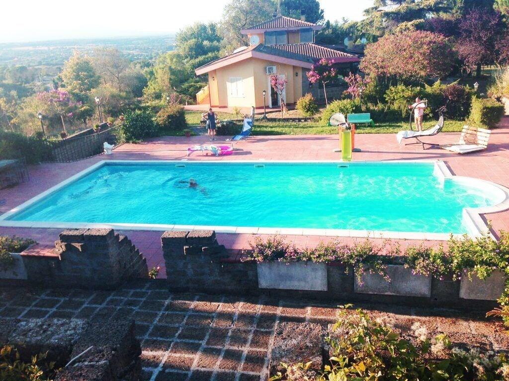Vista Piscina Pit Stop
