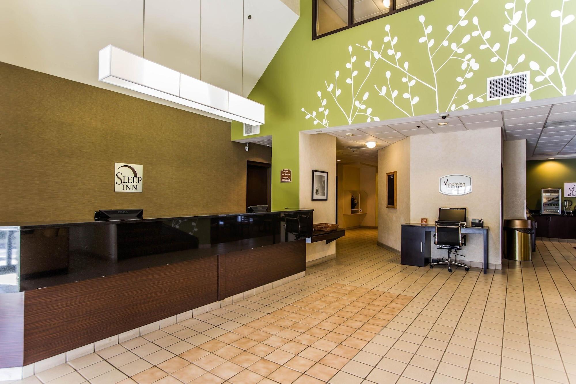 Vista Lobby Sleep Inn Airport