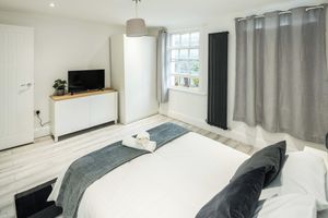 Alquiler Vacacional - Modern 2BR Flat - 7 Min to WhiteChapel Station