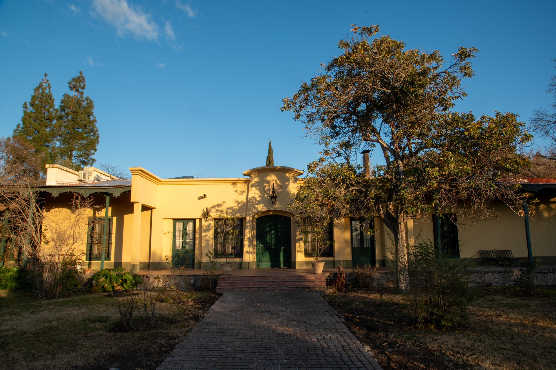 Vista Exterior Club Tapiz