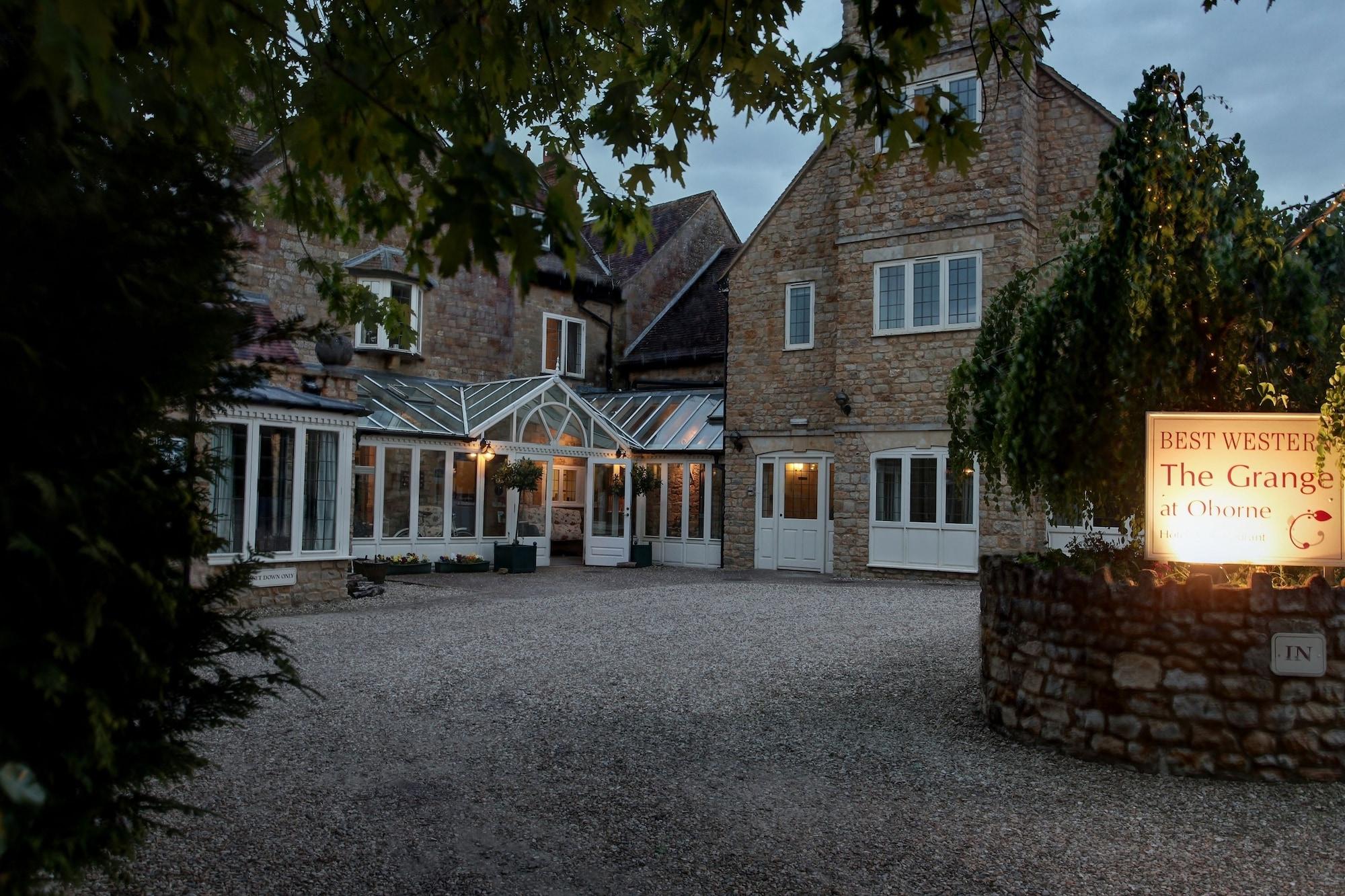 Vista Exterior The Grange at Oborne