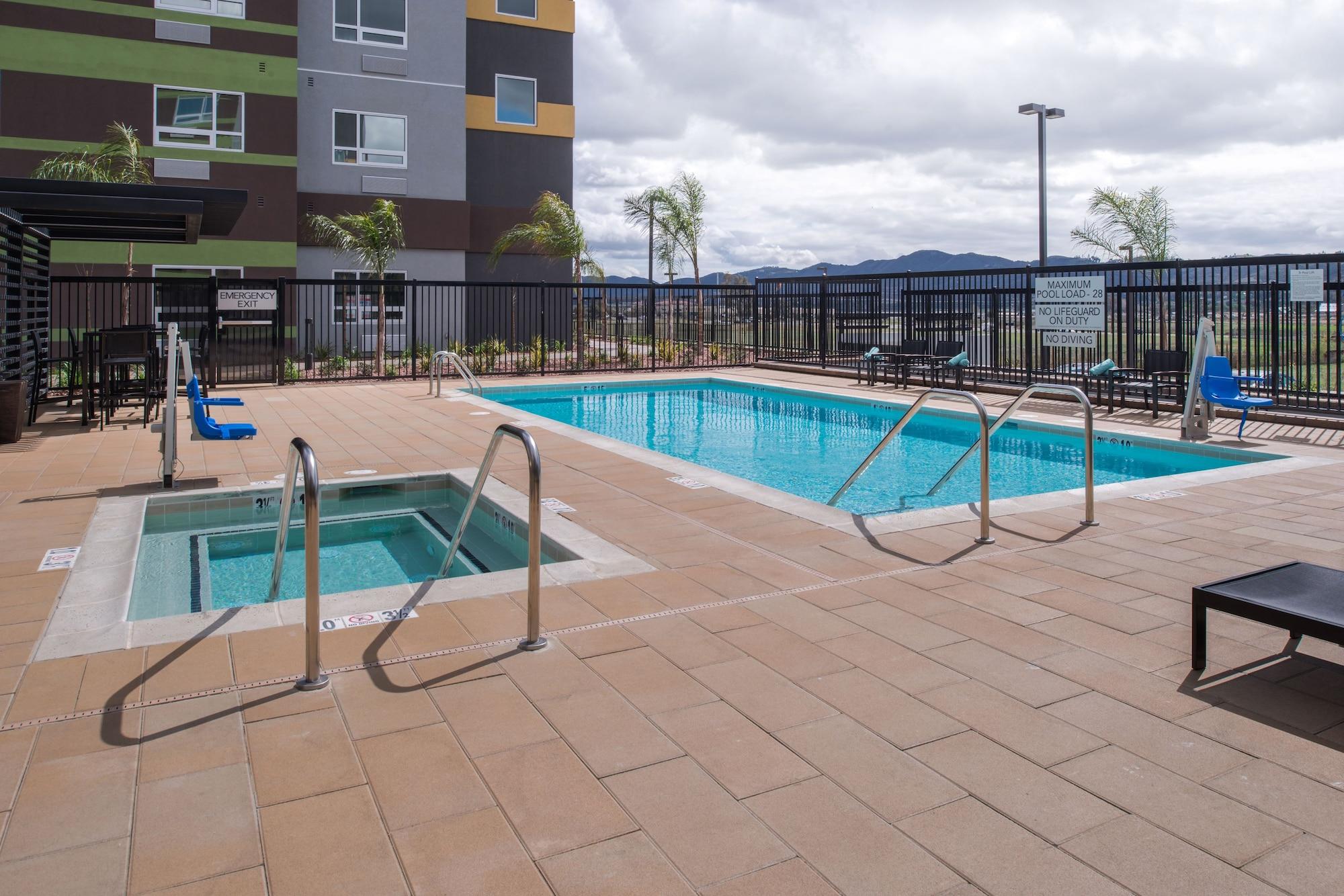Spa Courtyard by Marriott Temecula Murrieta