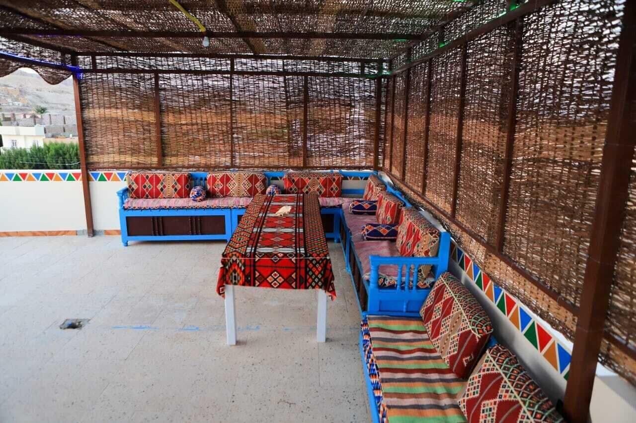 Equipamiento de Habitación Shahhat House