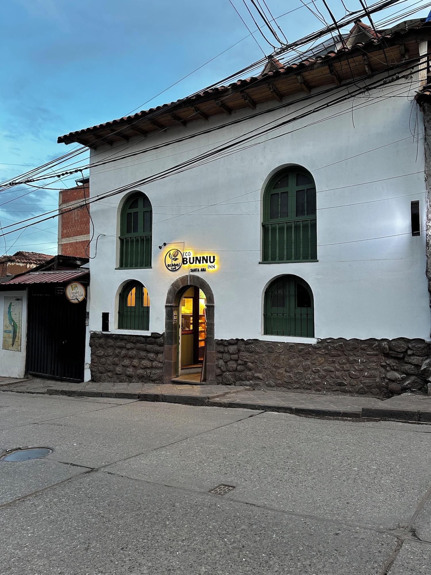Vista Exterior Eco Bunnu Inn Santa Ana