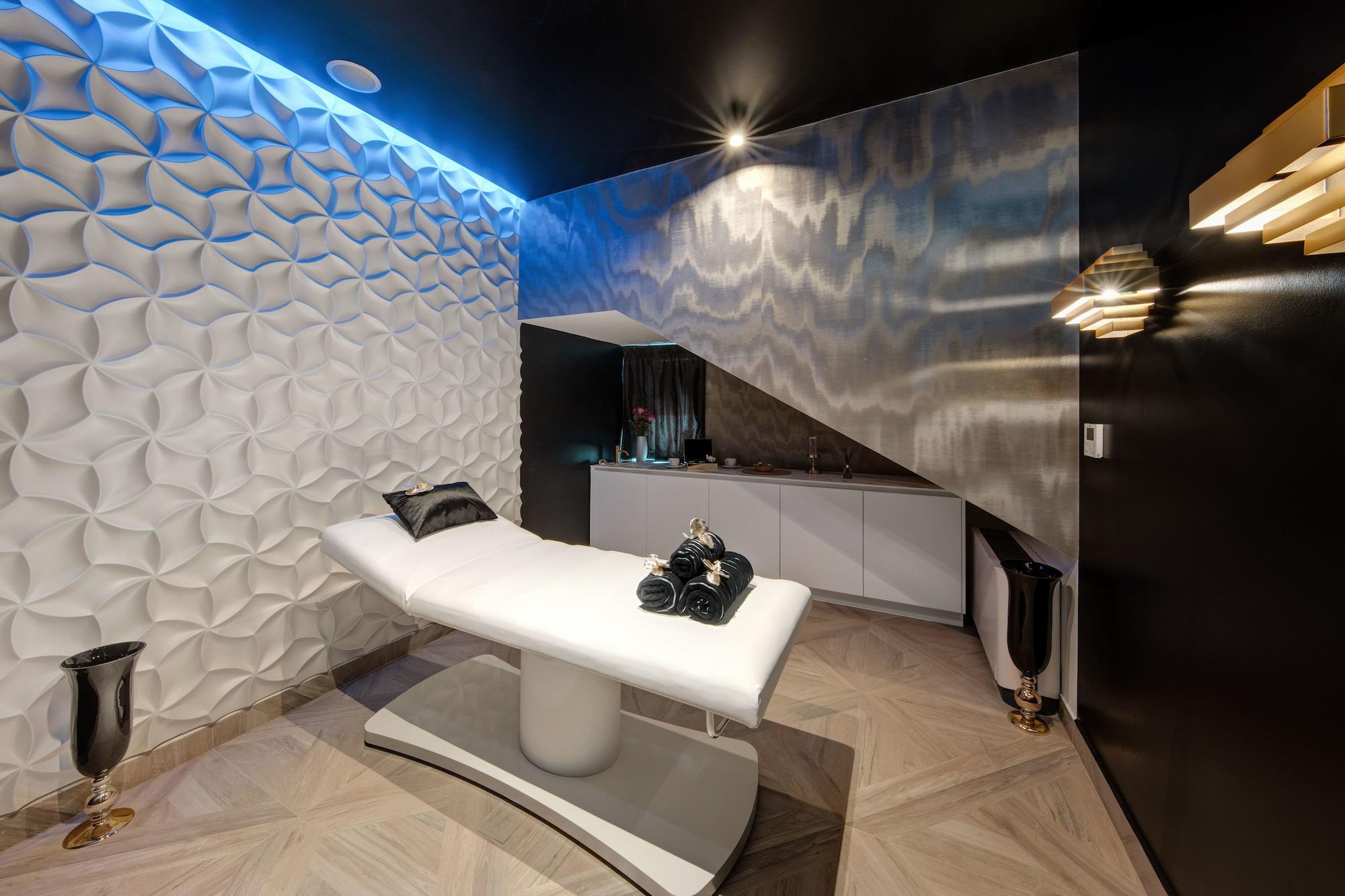 Spa Posh Residence Luxury Suites