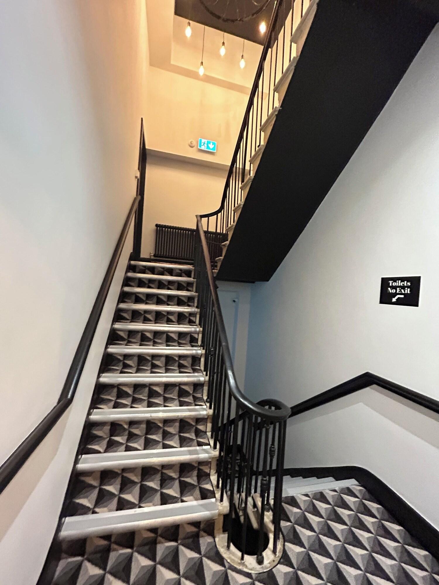 Varios Crescent Place by Mansley