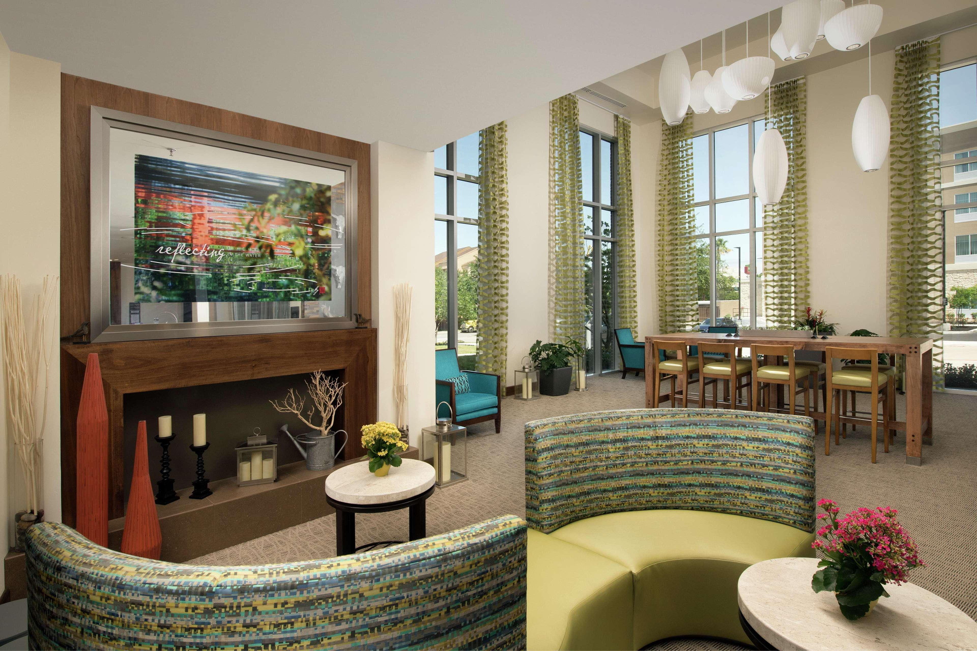 Vista Lobby Hilton Garden Inn San Antonio Airport South