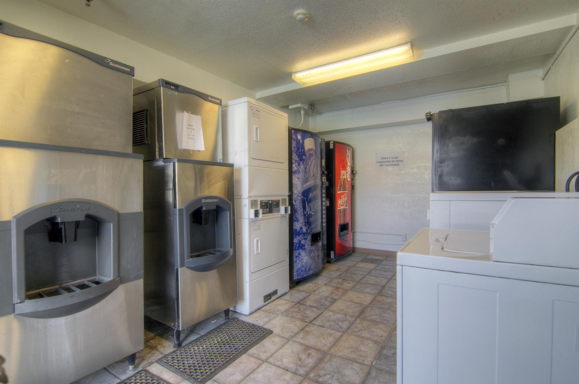 Restaurant Motel 6 Orlando, FL - Winter Park