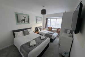 Alojamiento - Cecil Court Hotel