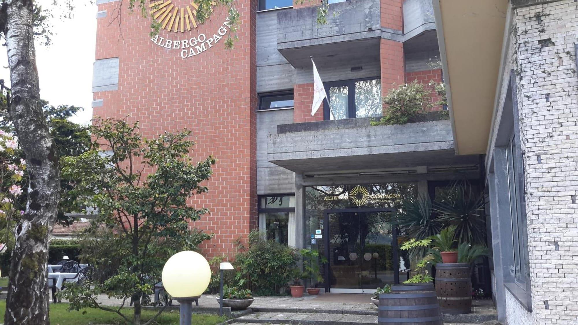 Vista Exterior Hotel Campagna