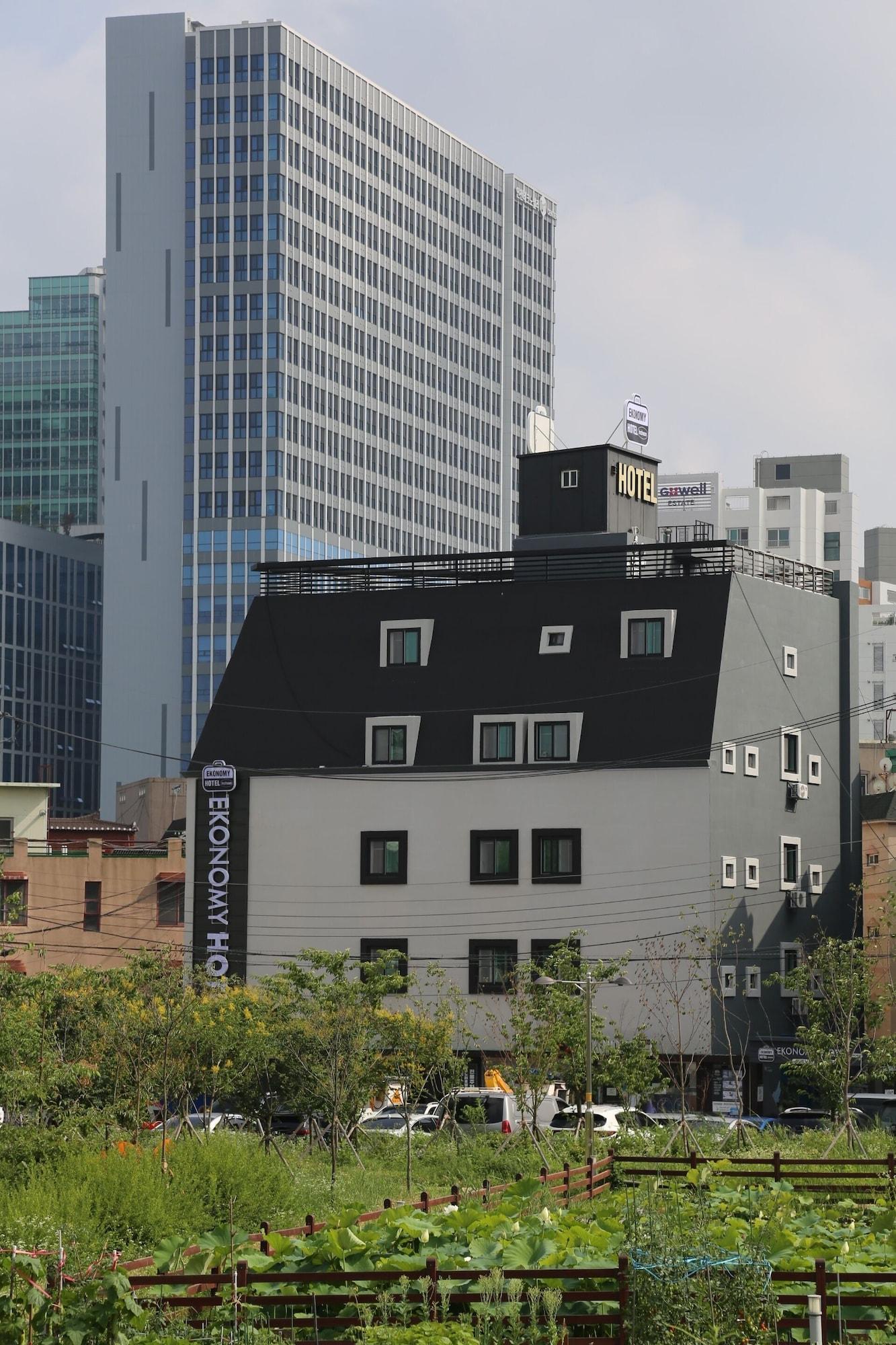 Vista Exterior Ekonomy Hotel Incheon