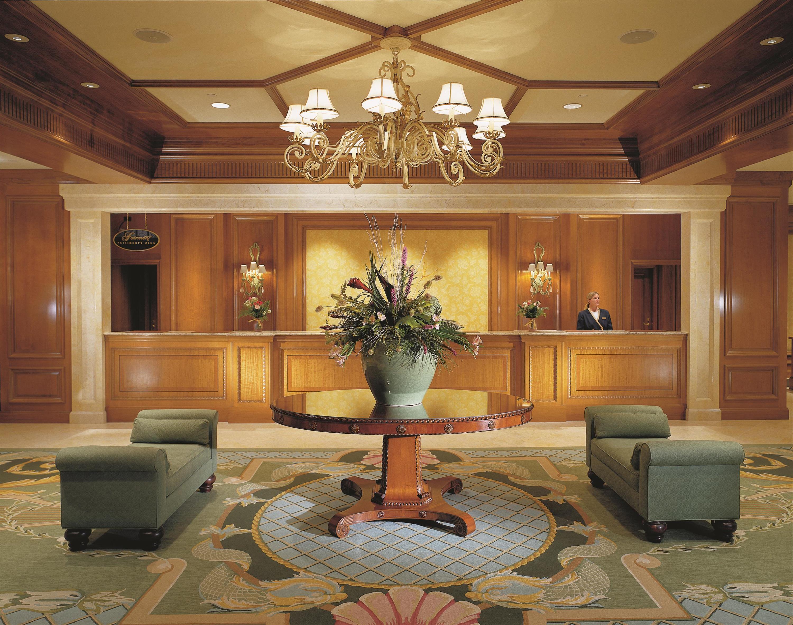Vista Lobby Fairmont Southampton