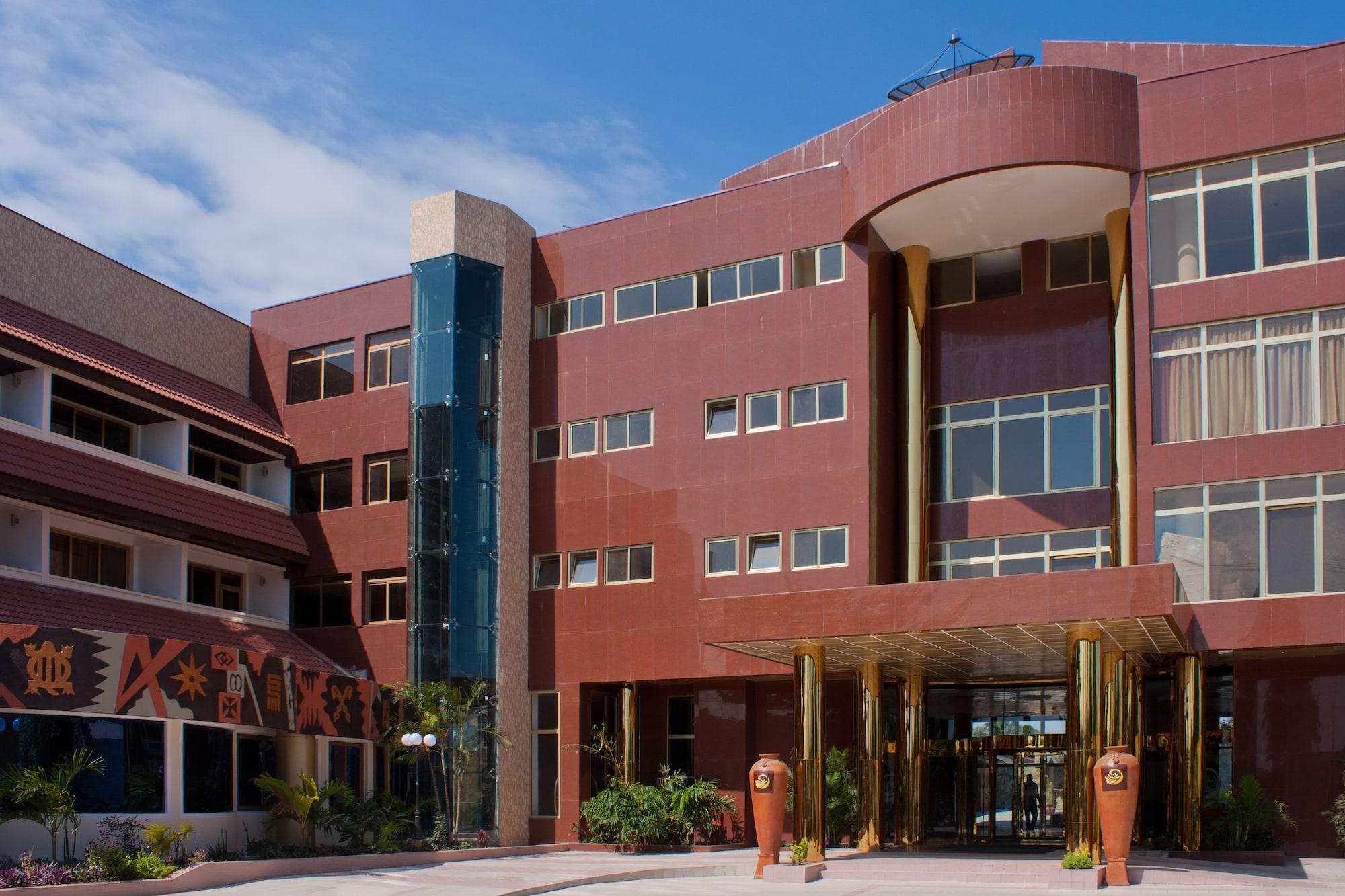 Vista Exterior Royal Nick Hotel