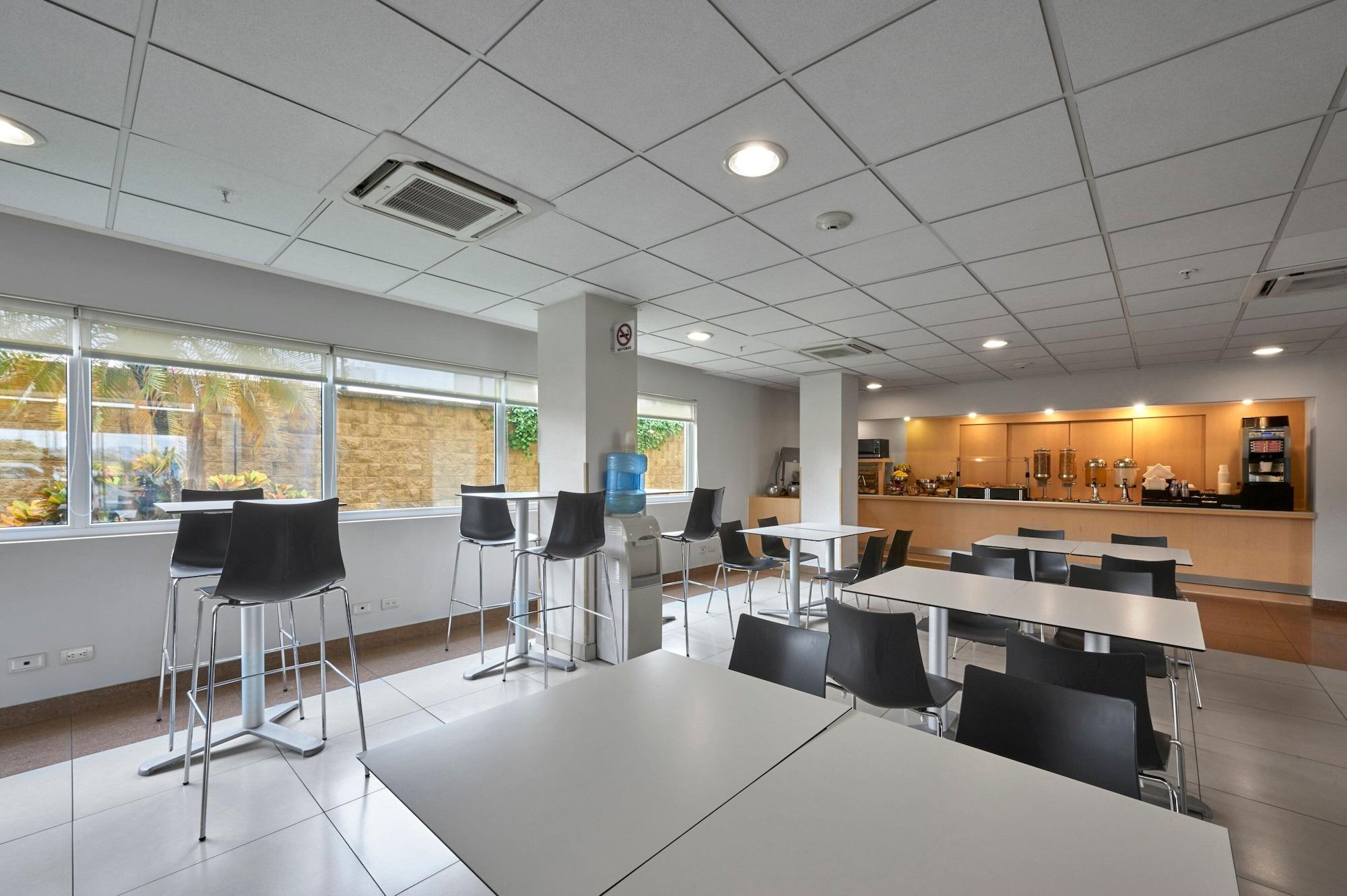Restaurant City Express by Marriott Minatitlan