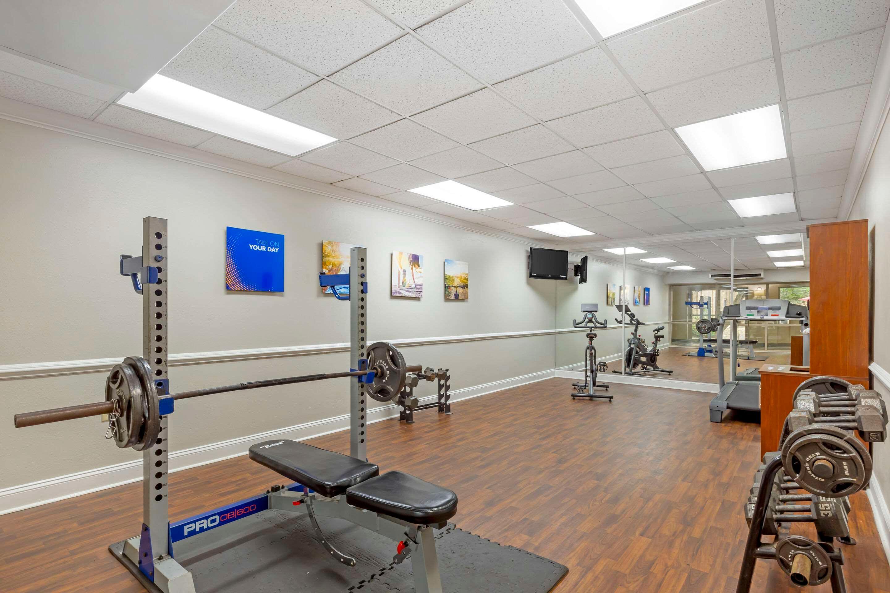 Gimnasio Comfort Suites Inn at Ridgewood Farm