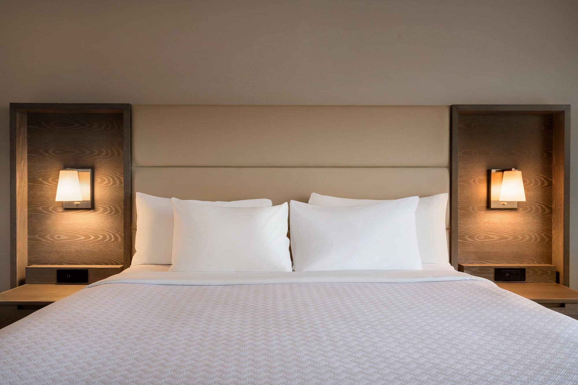 Habitación Crowne Plaza Englewood by IHG