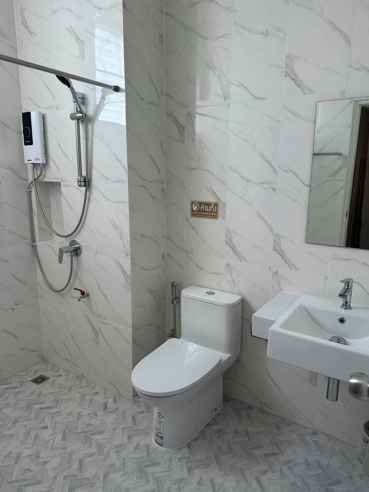 Equipamiento de Habitación Wattana House