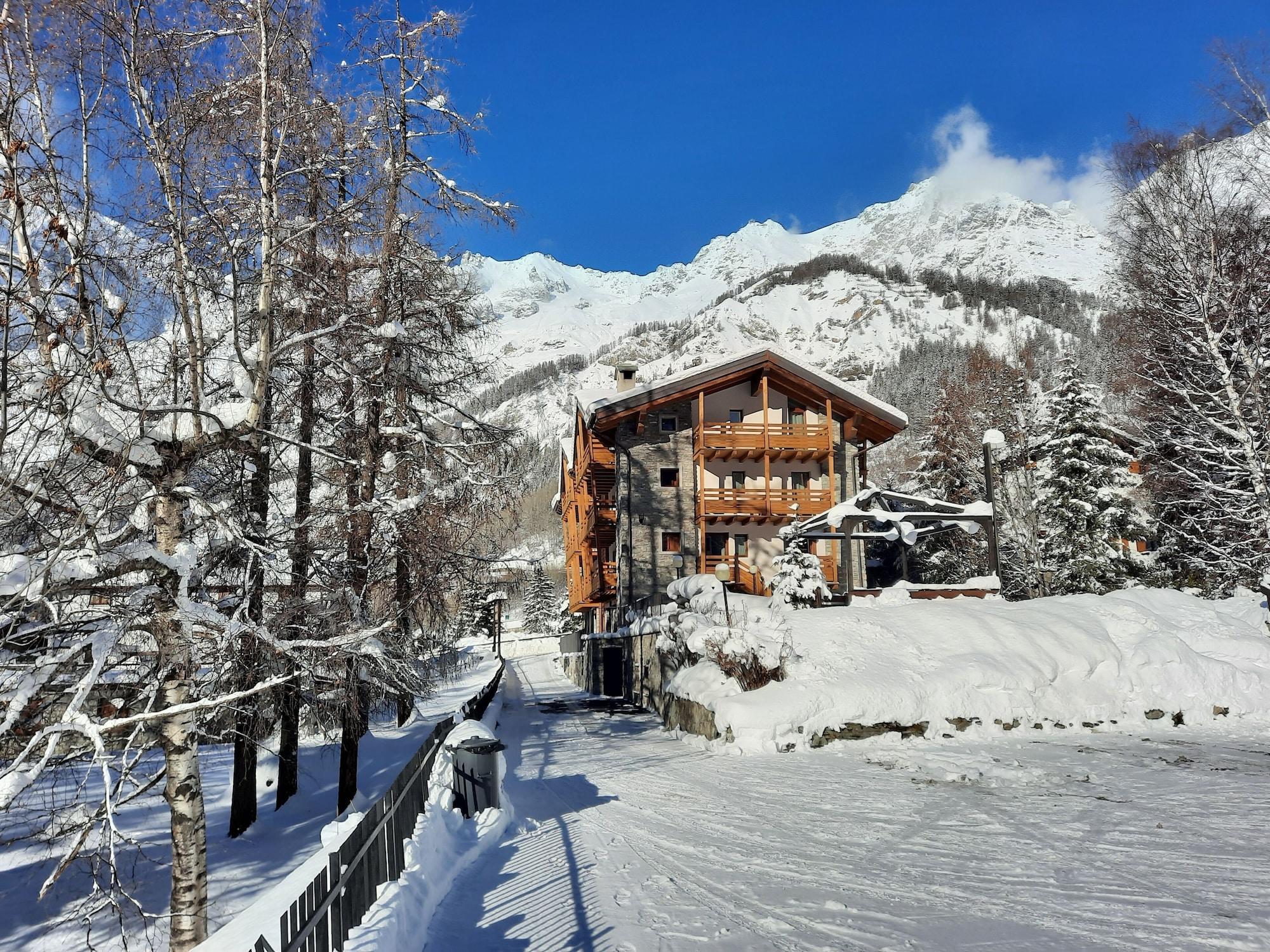 Vista Exterior Hotel Aigle