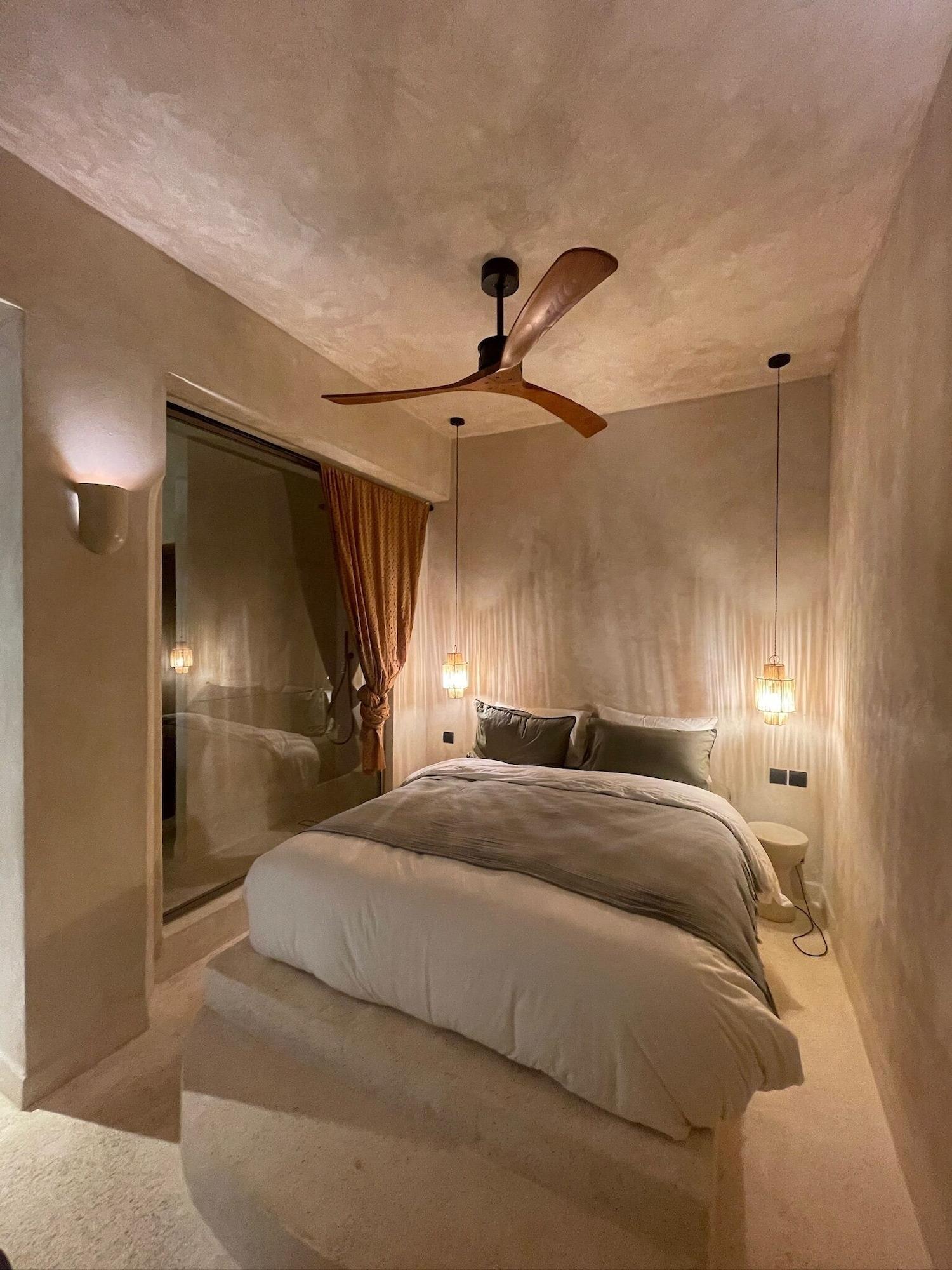 Varios Riad Roca