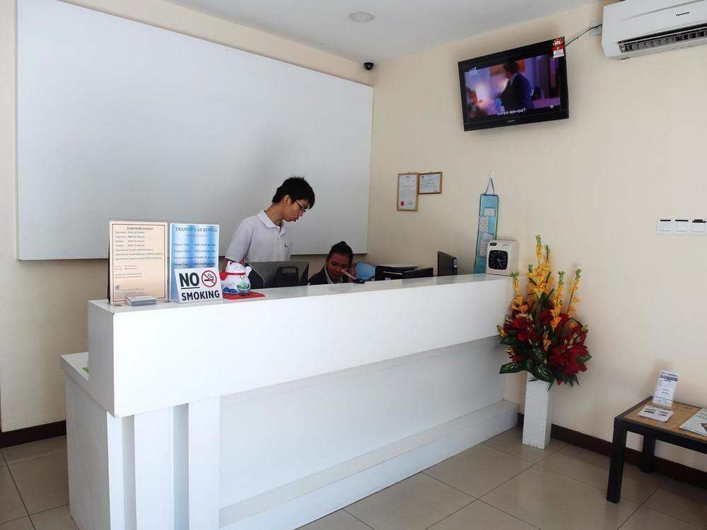 Vista Lobby Transit Hotel