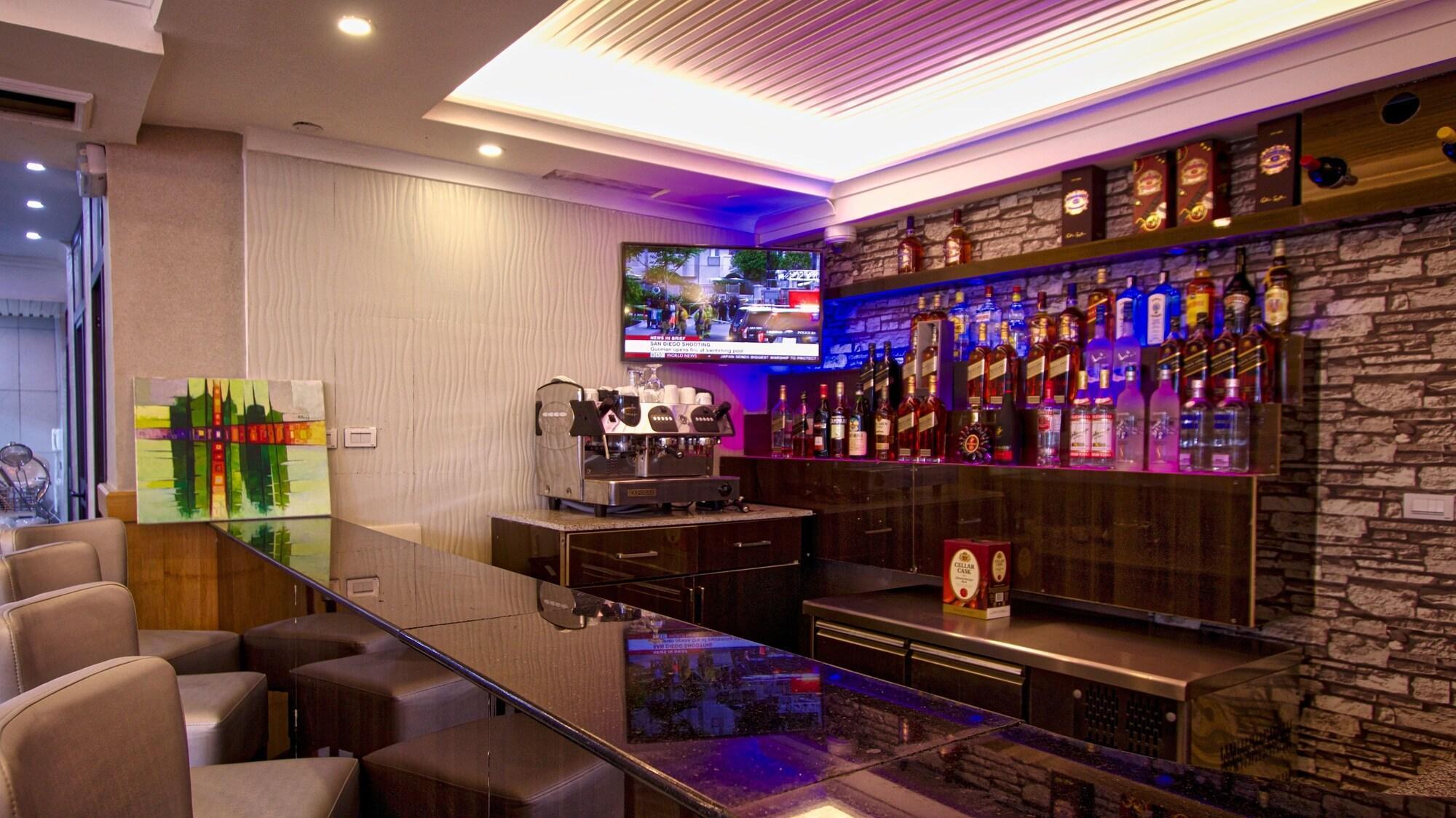 Bar/Salón Yober Hotel