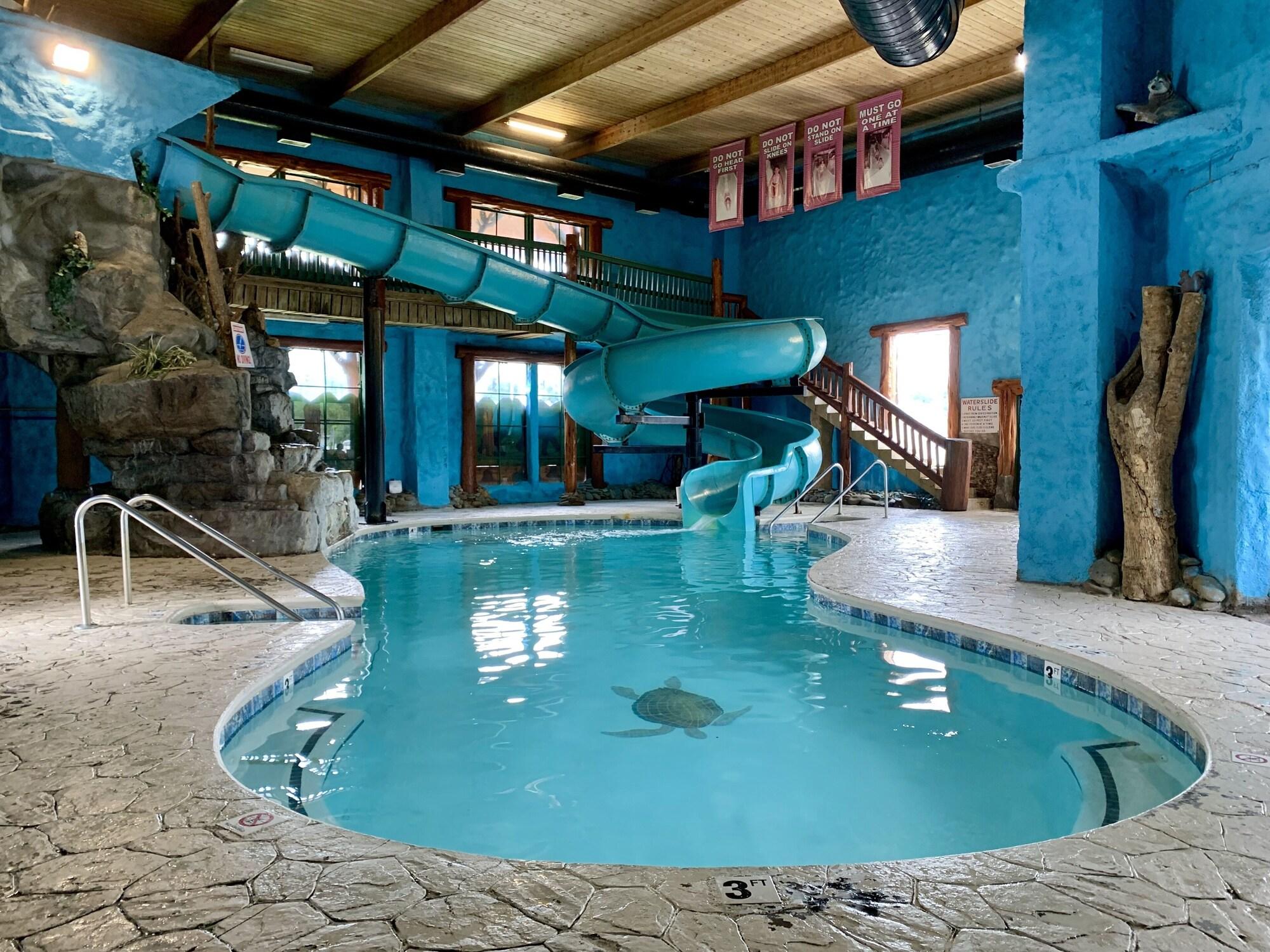 Varios Riverchase Lodge