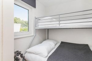 Alquiler Vacacional - Picturesque holiday home with garden on open waters