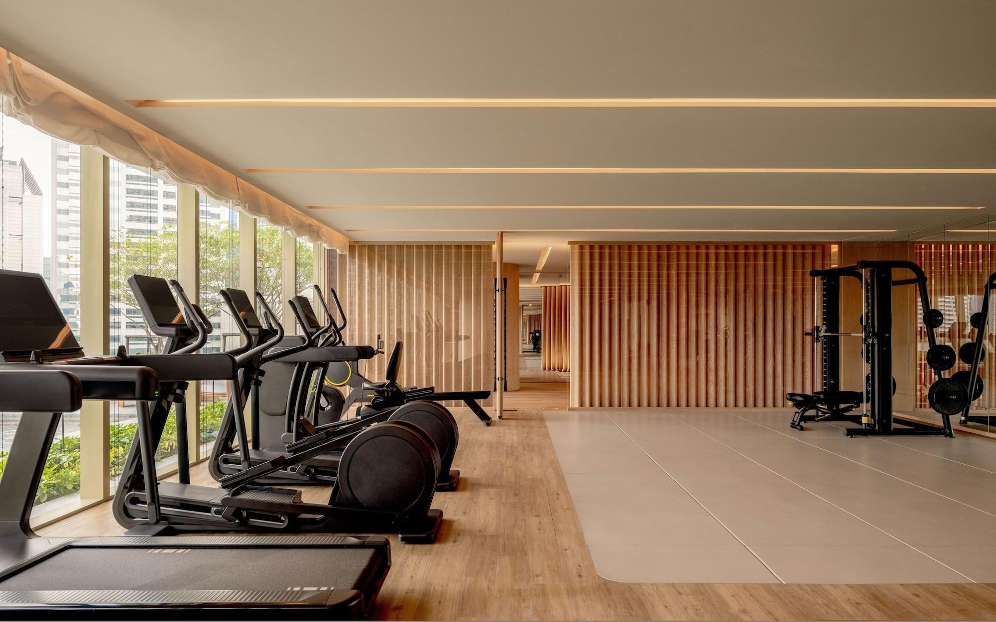 Gimnasio Dusit Thani Bangkok
