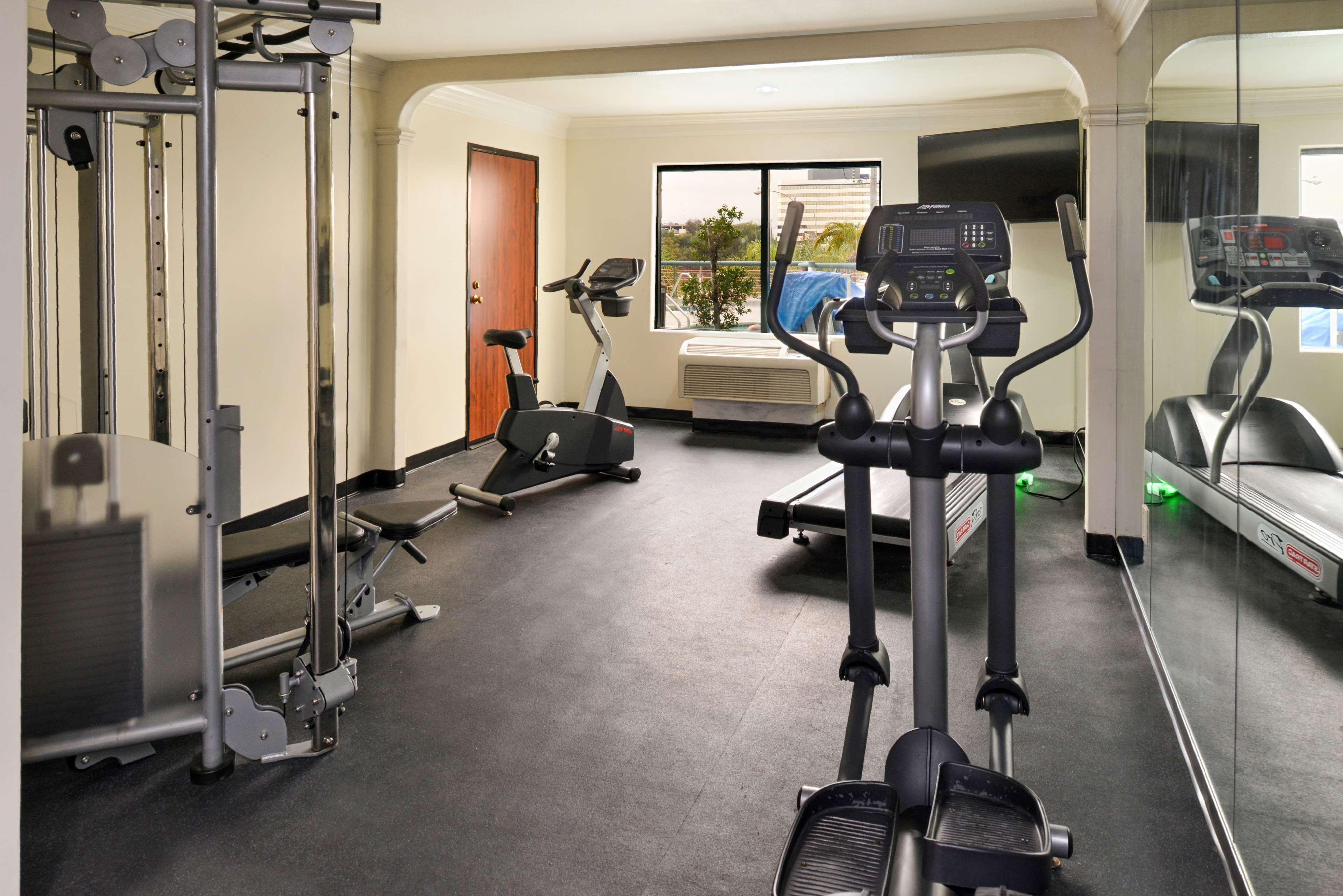 Instalaciones Recreativas Best Western Plus Suites Hotel - LAX&nbsp; Airport LA Stadium