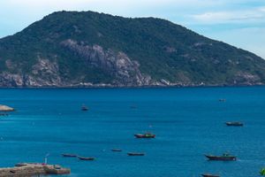Actividad - Excursión a la isla Cham en lancha rápida