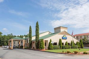 Alojamiento - Days Inn & Suites by Wyndham Peachtree Corners