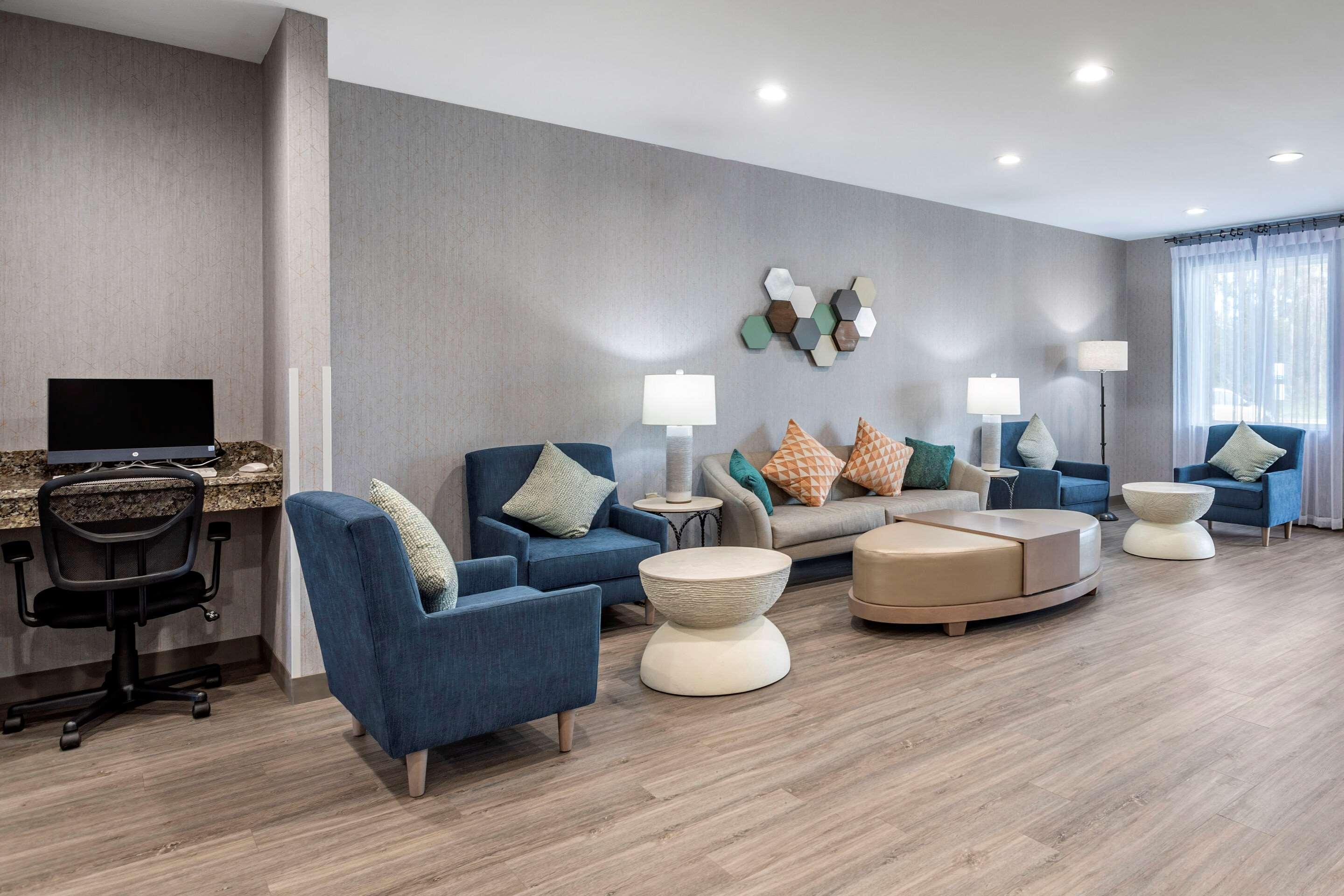 Vista Lobby Quality Inn Lebanon - Nashville Area