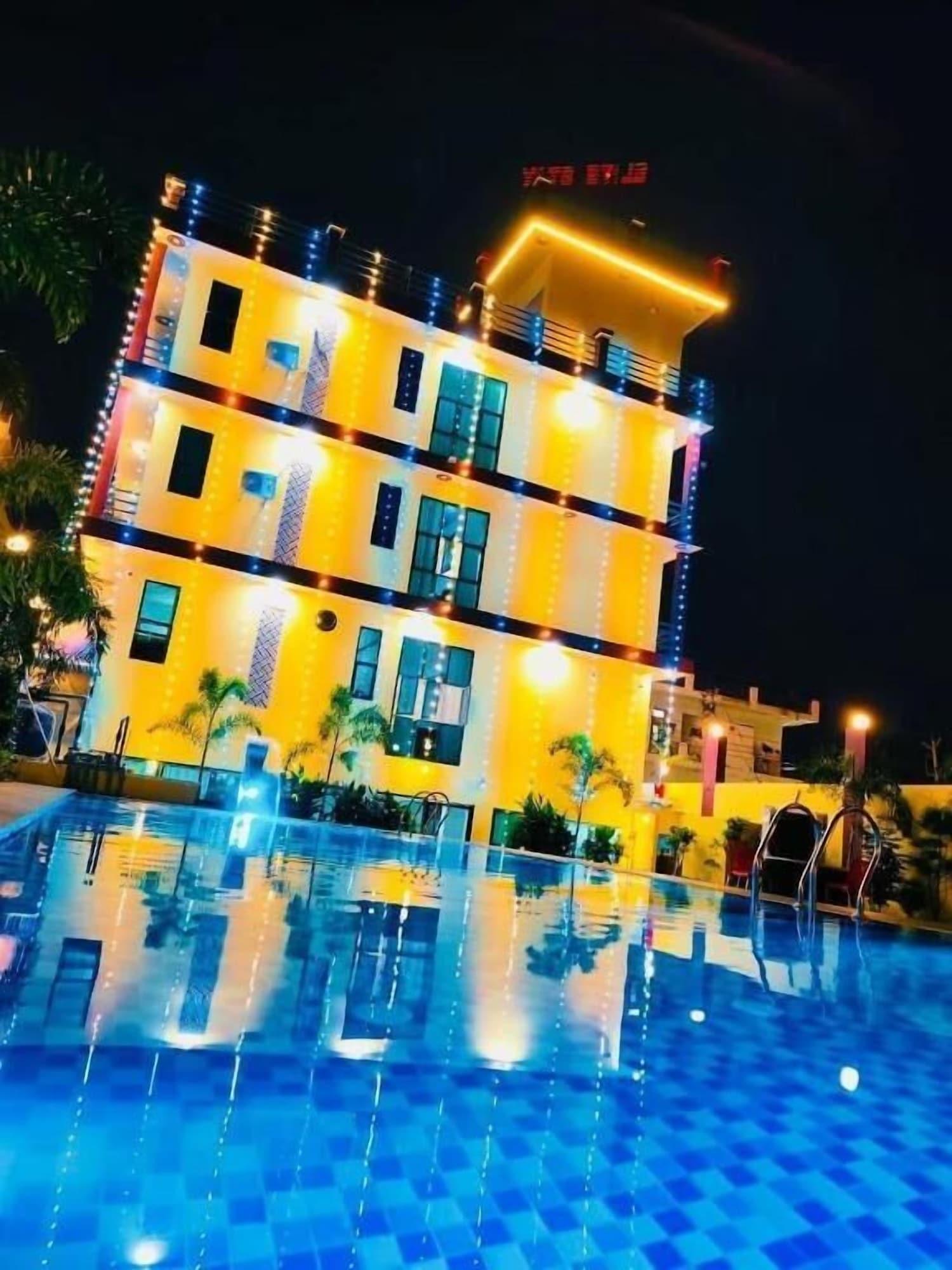 Vista Piscina Elite Stay Hotel & Resort