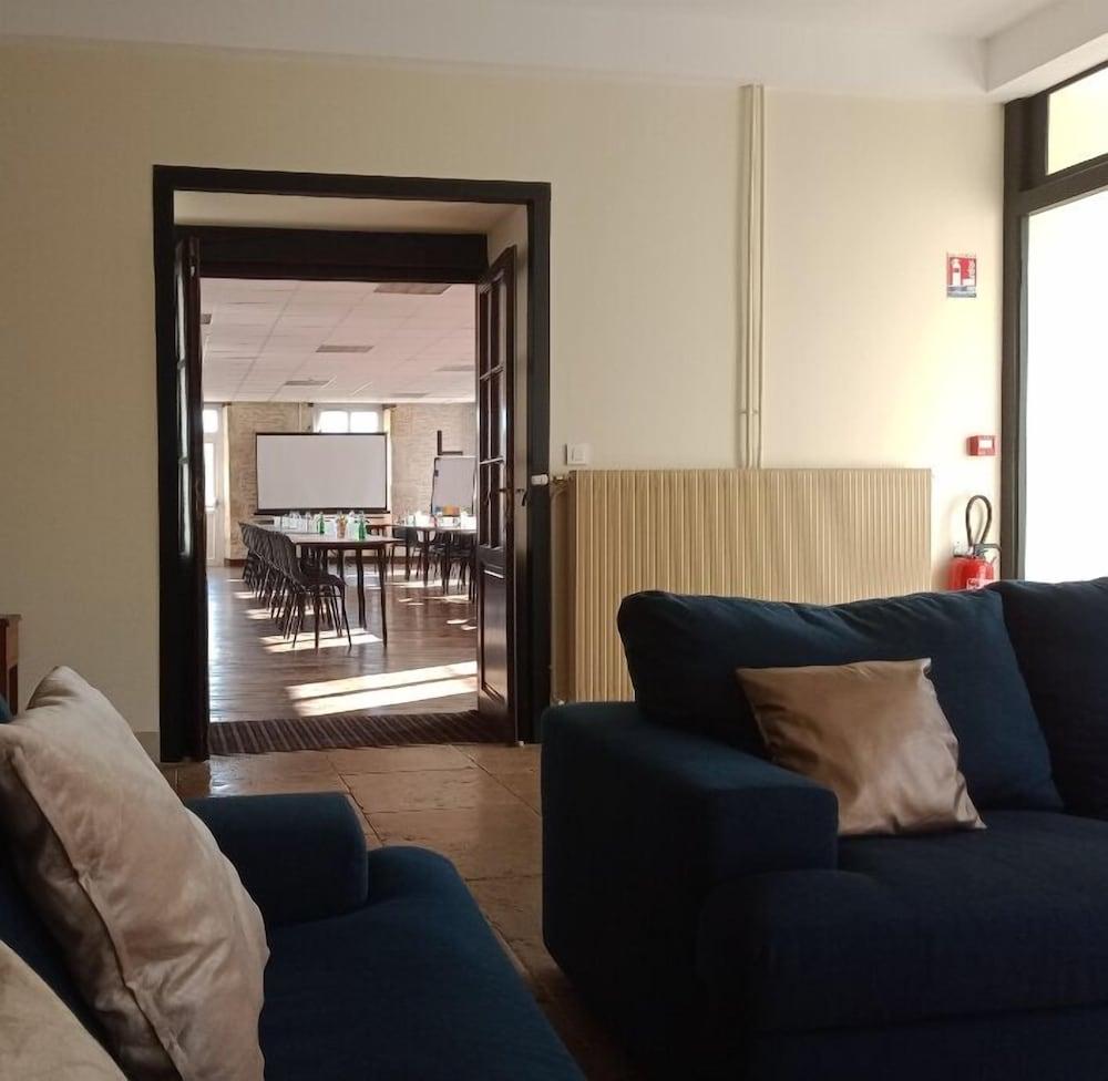 Vista Lobby Domaine Ferme Sainte-Anne