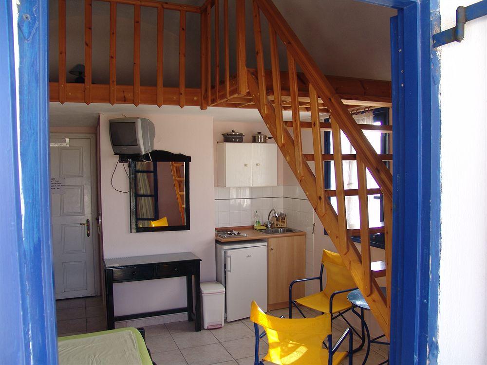 Set de Habitación Nefeli Villa