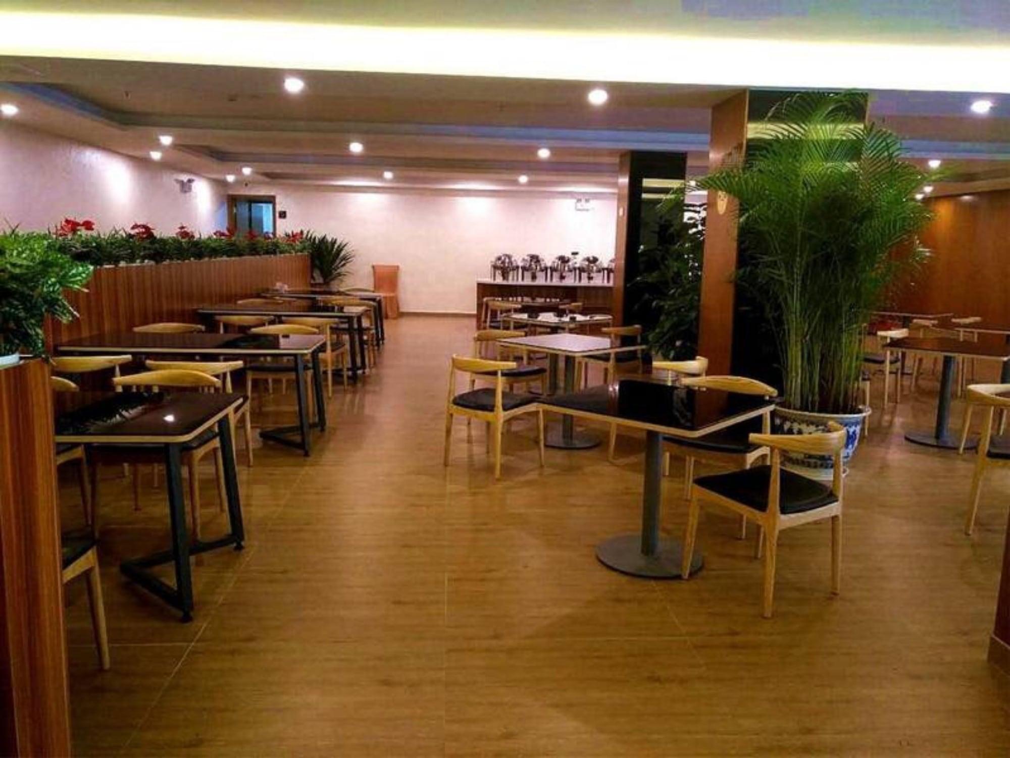 Restaurant CNHOL Radient Hotel (Shenzhen Qianhai Branch)