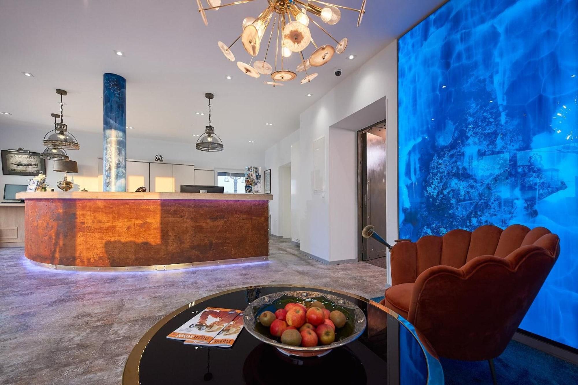 Vista Lobby Hotel Nautilus