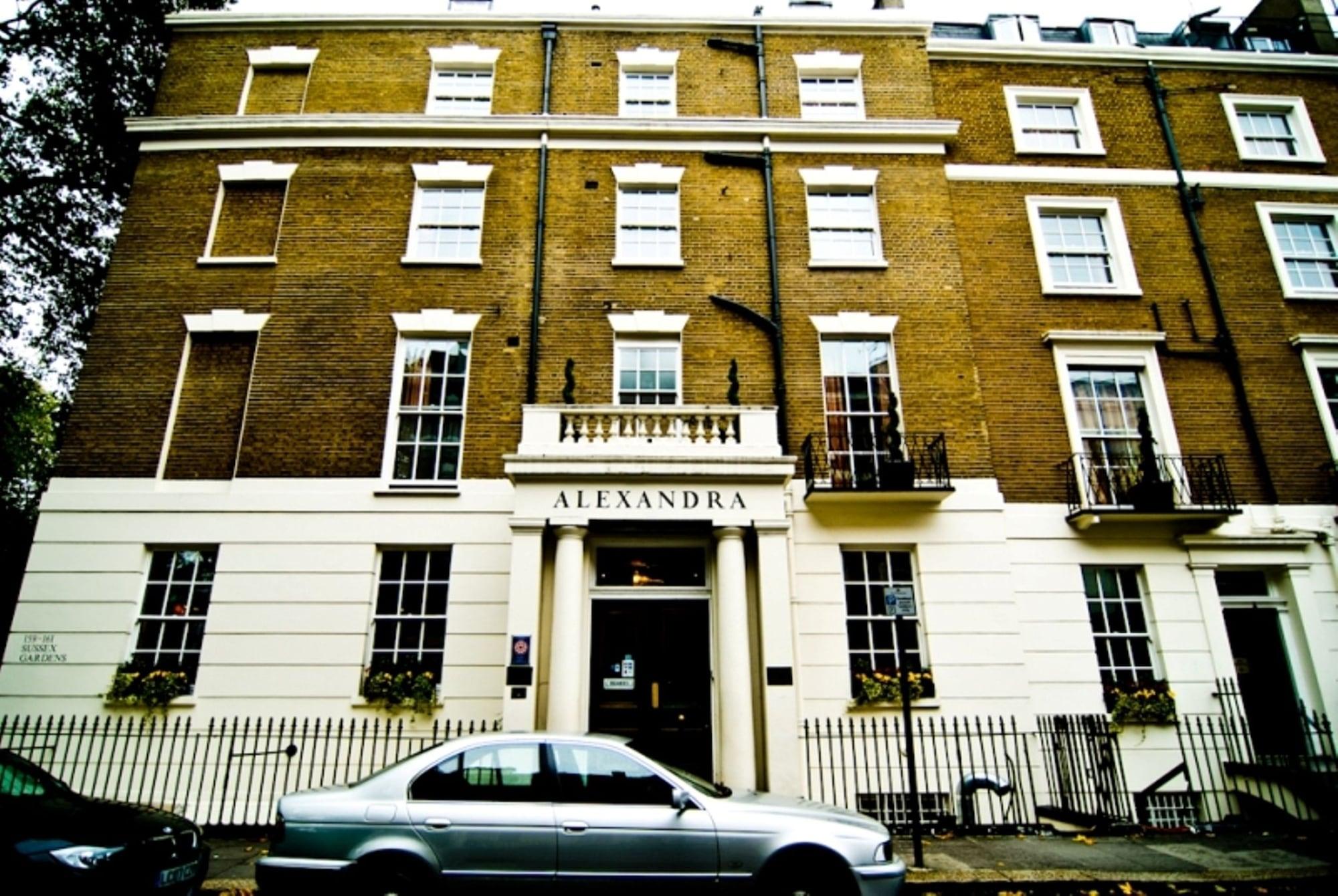 Varios Alexandra Hotel