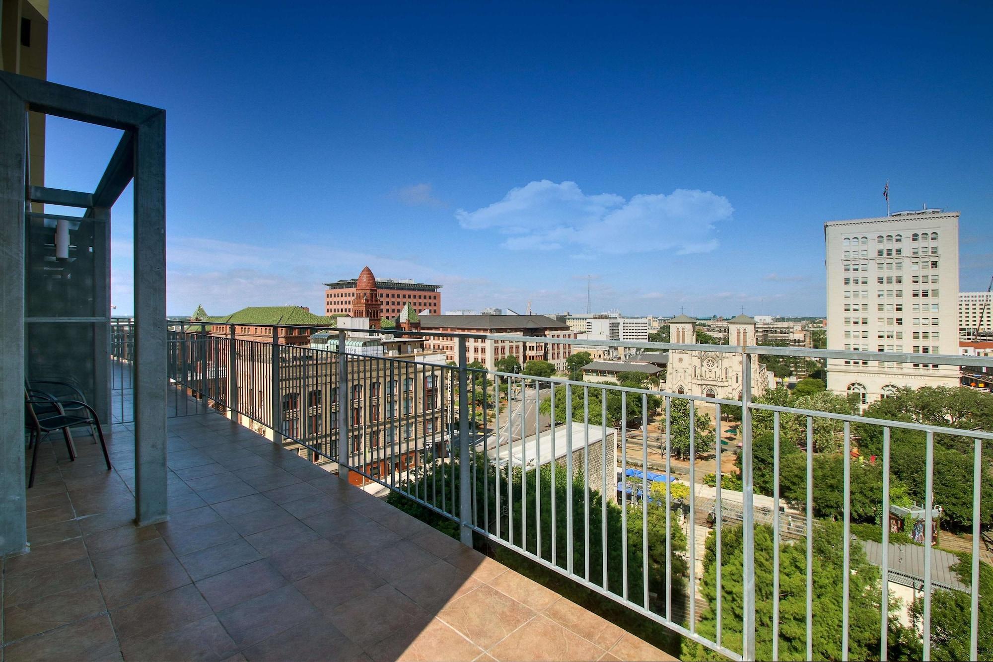 Habitación Drury Plaza Hotel San Antonio Riverwalk