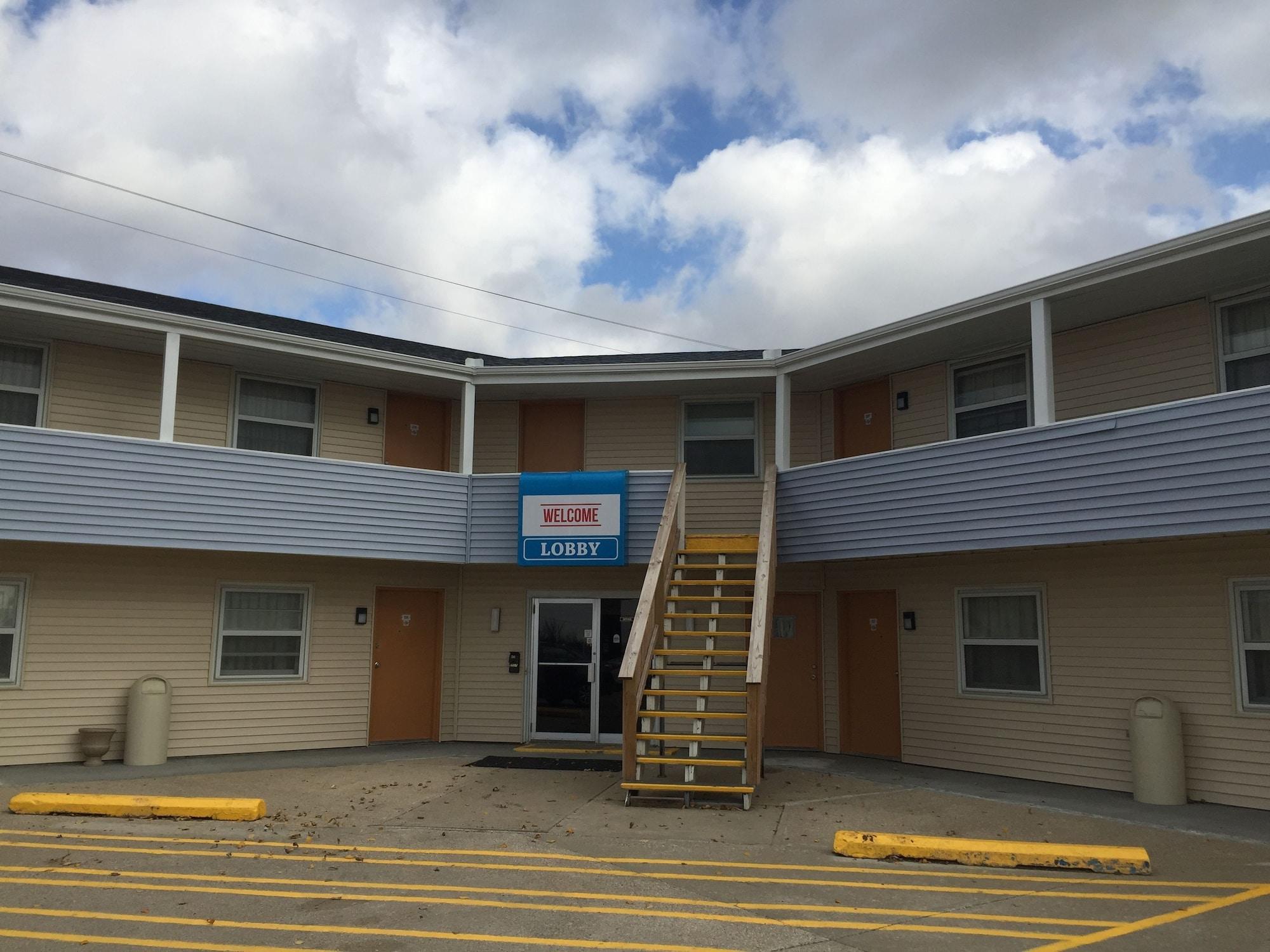Varios Adair Budget Inn