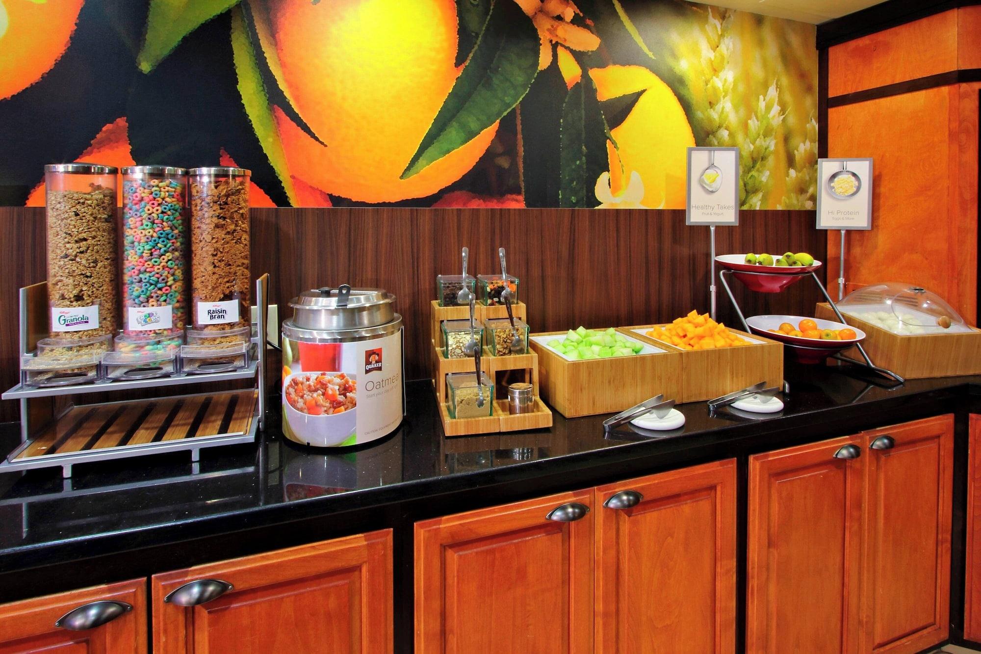 Restaurant Fairfield Inn & Suites by Marriott Fresno Clovis