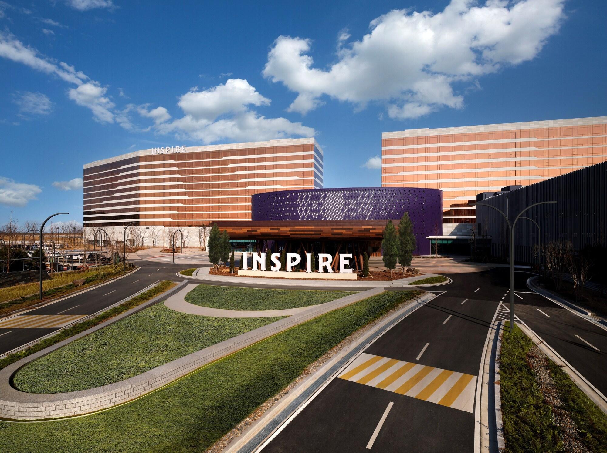 Varios INSPIRE Entertainment Resort