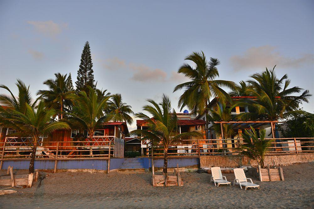 Exterior View Cabanas Isla del Sol