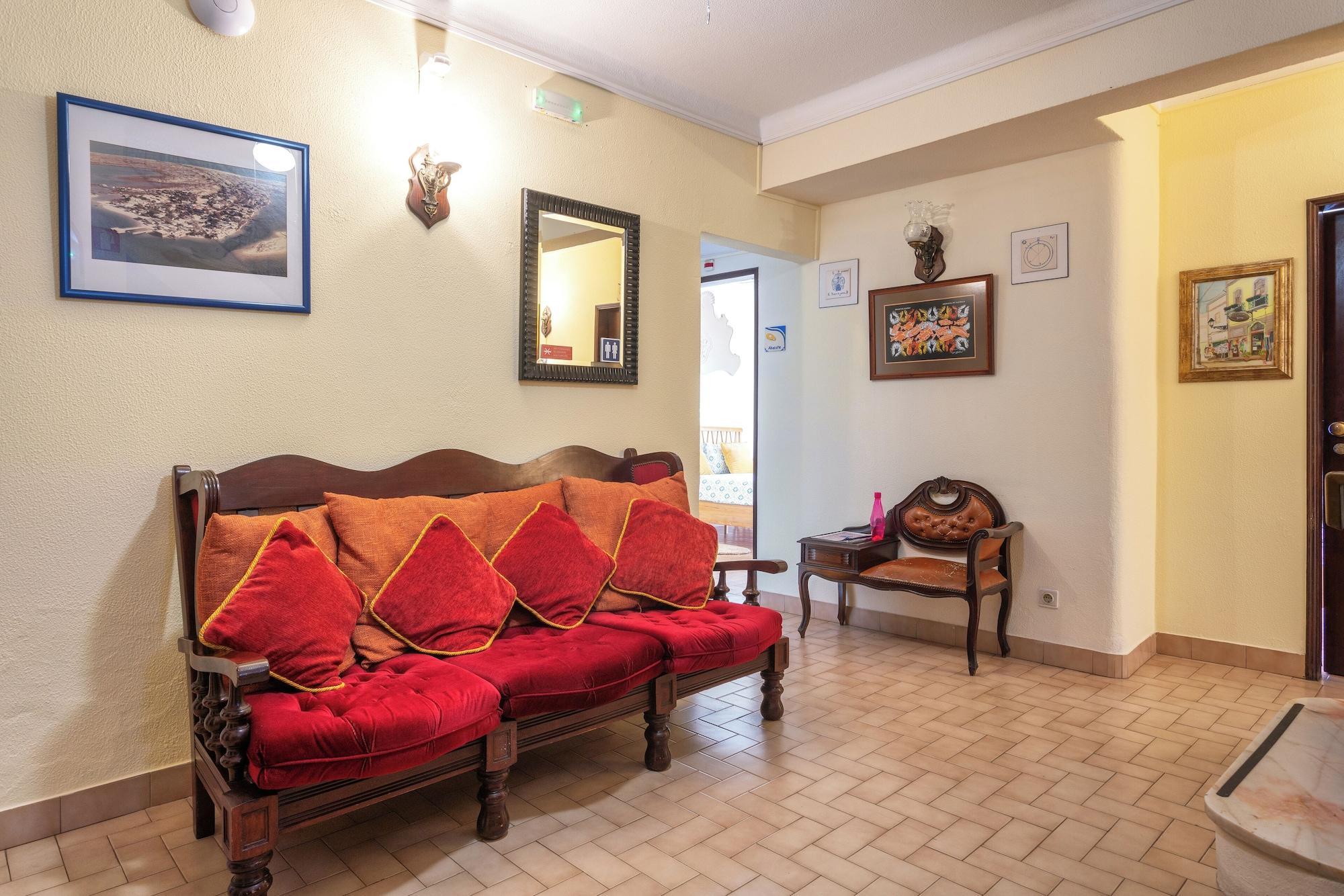 Vista Lobby Pension Bicuar