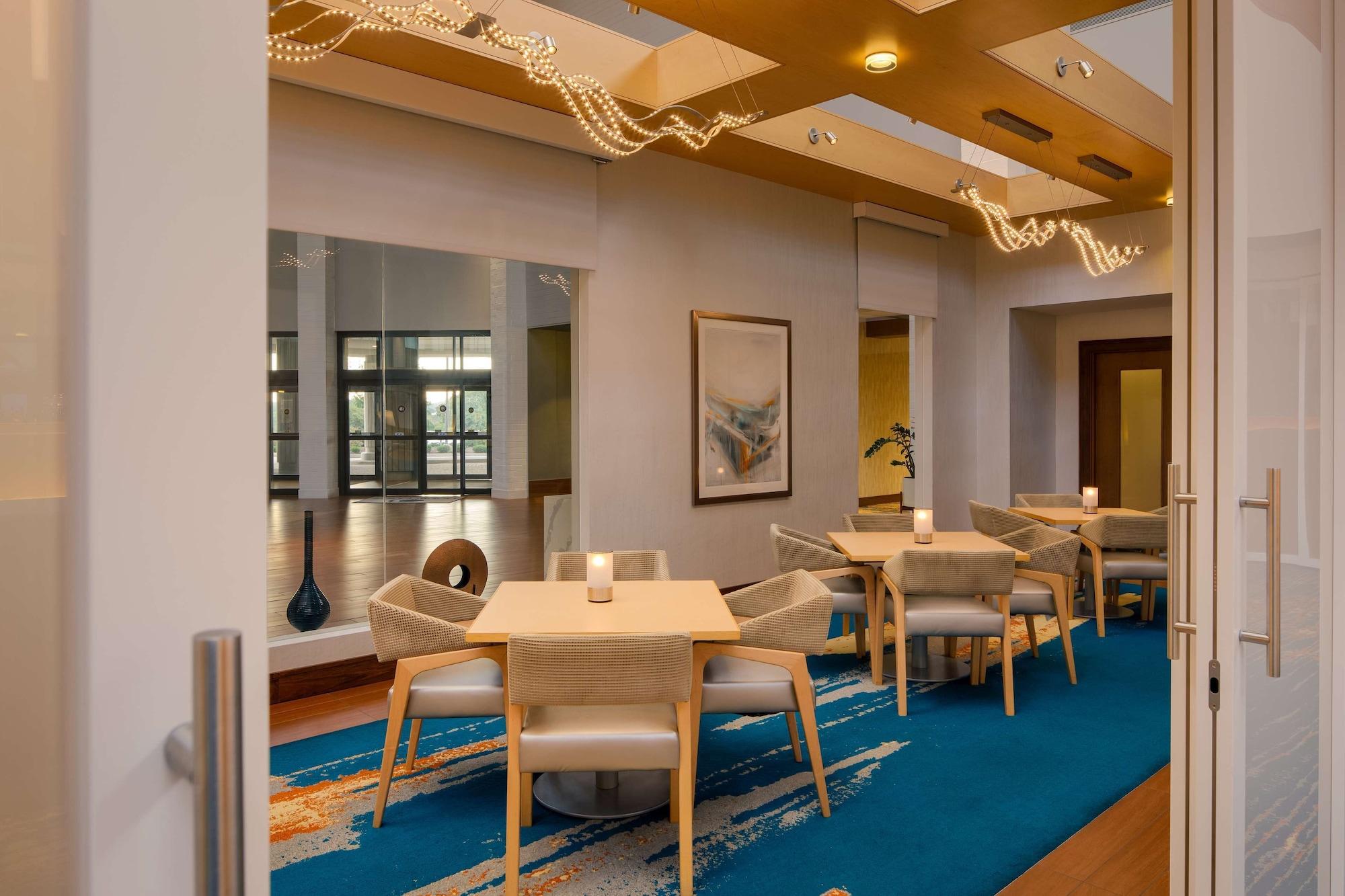 Restaurant DoubleTree by Hilton Pittsburgh - Cranberry