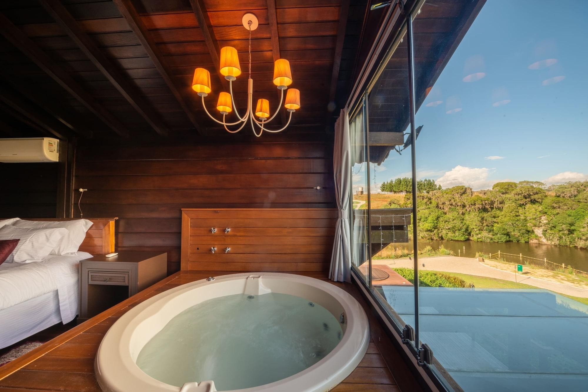 Varios Divisa Experience Resort