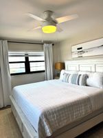 Alquiler Vacacional - OCEANFRONT!! 2024 Luxuriously Renovated & Prof Decorated Condo on No Drive Beach